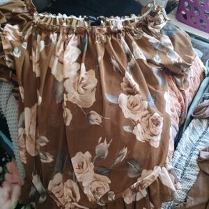 Fashion to Figure Brown Floral Blouse Size Xlg